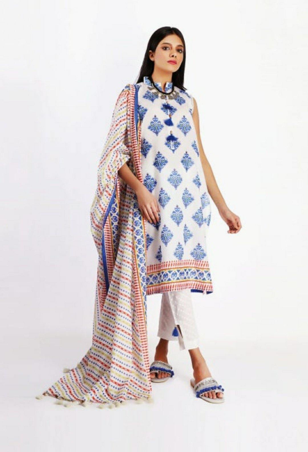 img_khaadi_lawn_2020_awwal_boutique