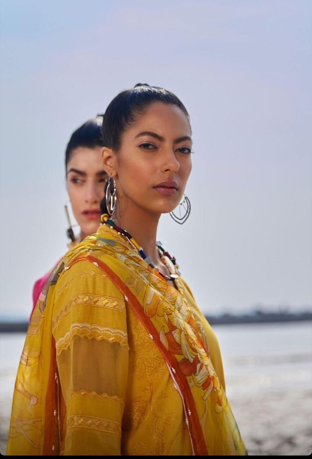 img_mahgul_lawn_2020_awwal_boutique