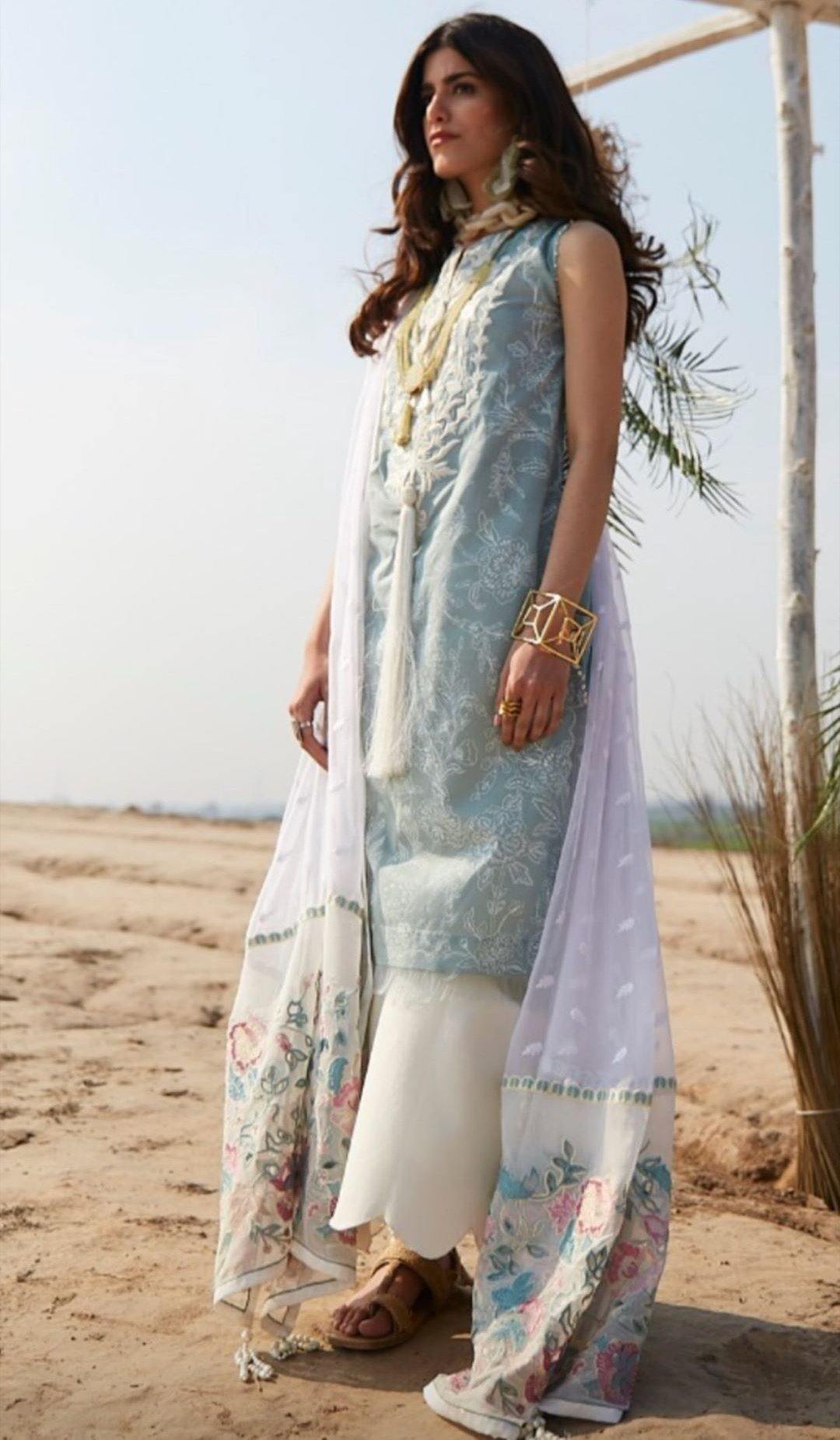 img_mahgul_lawn_2020_awwal_boutique