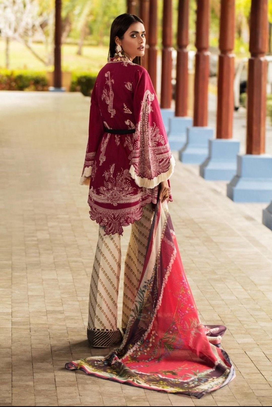 img_sana_safinaz_lawn_collection_2020_awwal_boutique