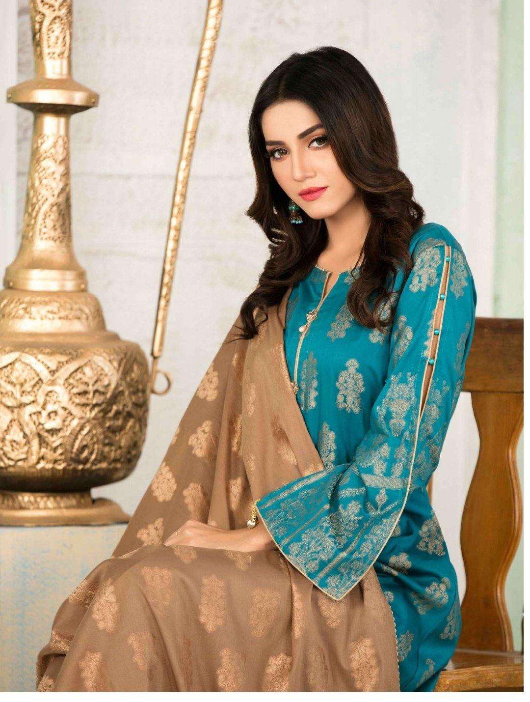 img_banarsi_lawn_2020_awwal_boutique_banarsi_lawn