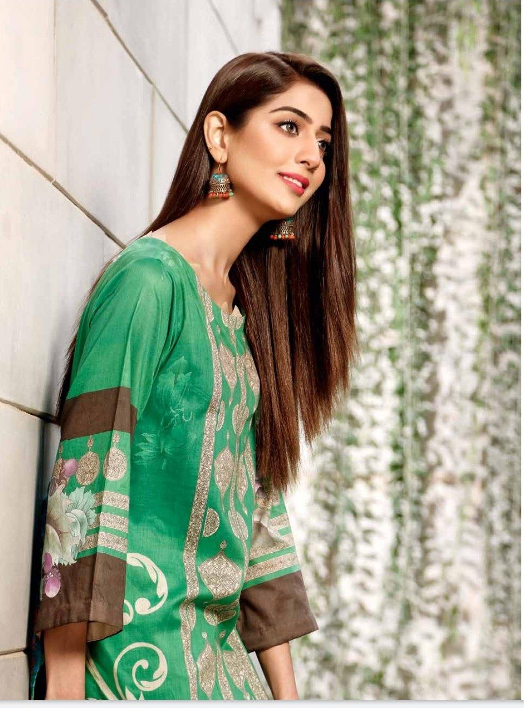 img_charizma_naranji_lawn_collection_awwal_boutique