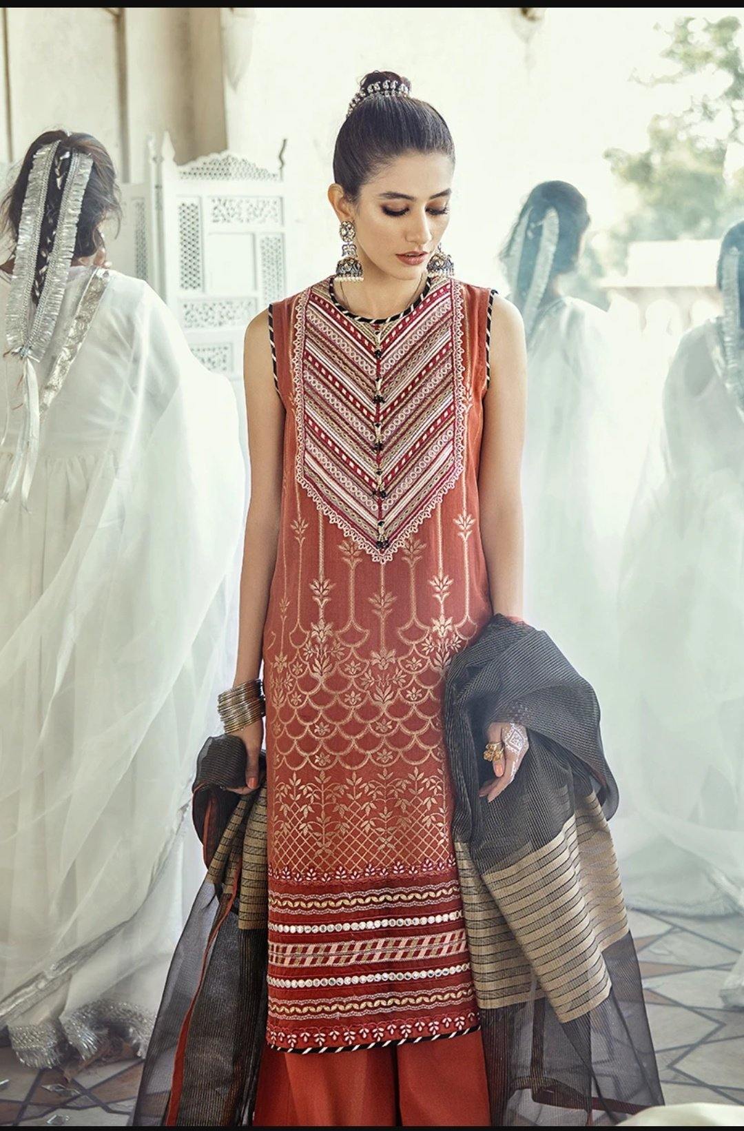 img_cross_stitch_lawn_collection_awwal_boutique