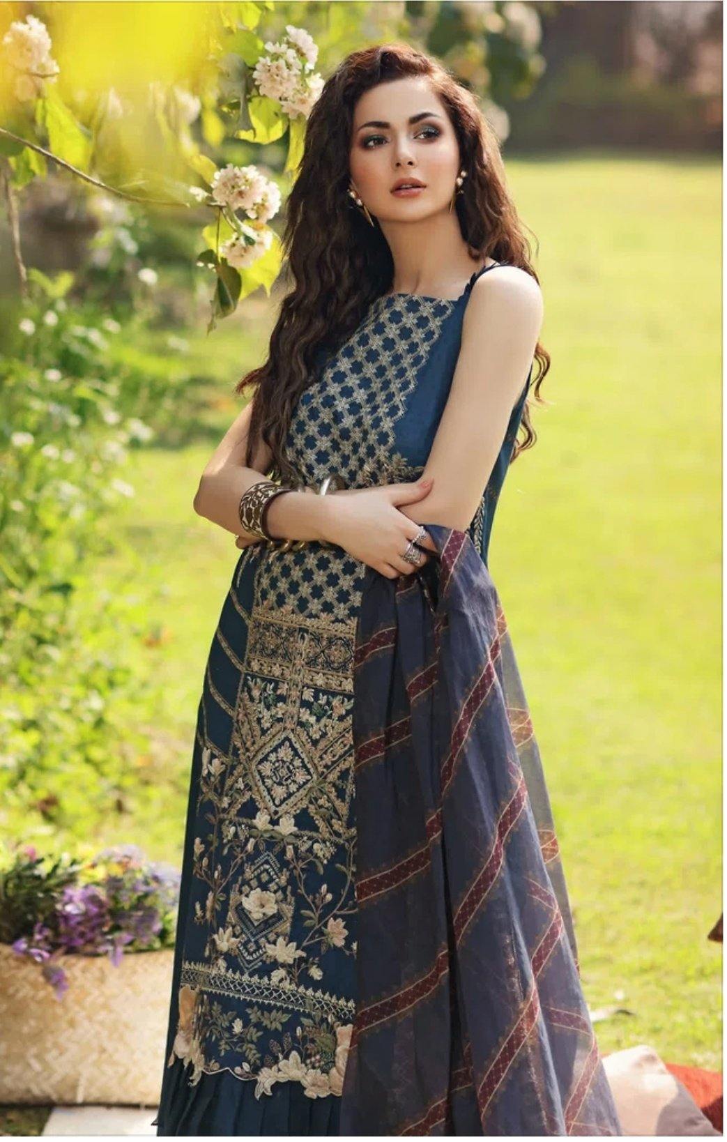 img_shiza_hassan_lawn_collection_awwal_boutique