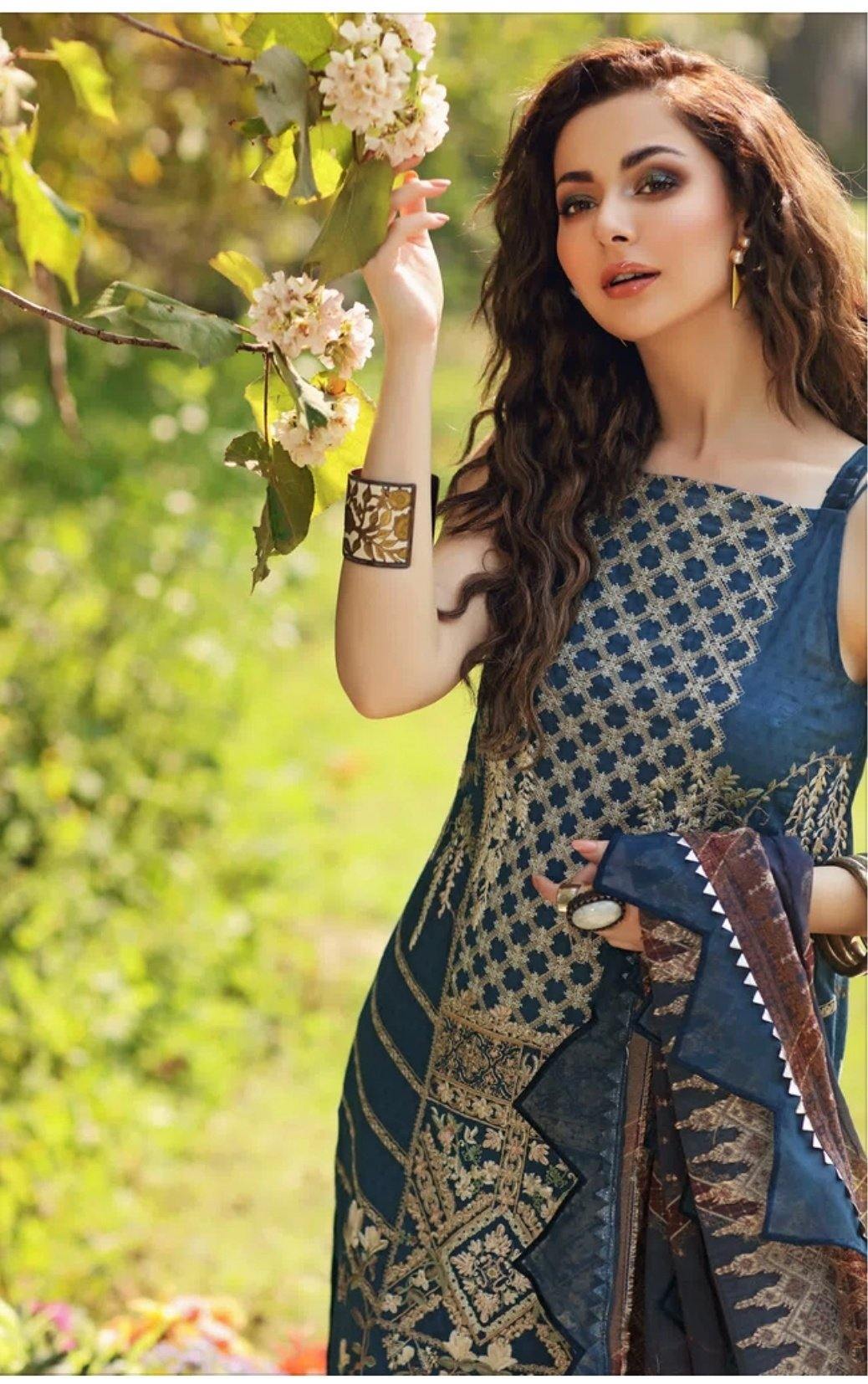 img_shiza_hassan_lawn_collection_awwal_boutique