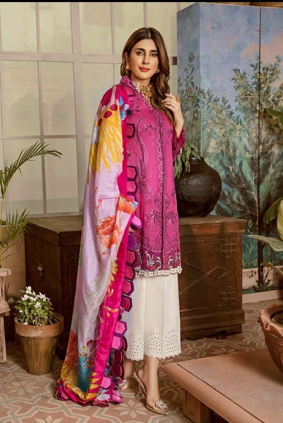 img_maryam_hussain_lawn_collection_awwal_boutique