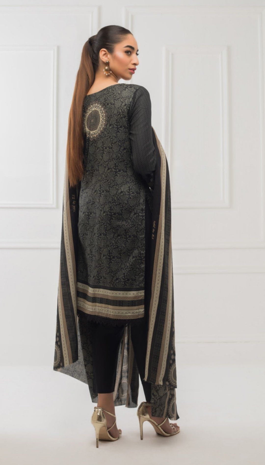 img_sahil_economy_lawn_collection_awwal_boutique_black_and_white