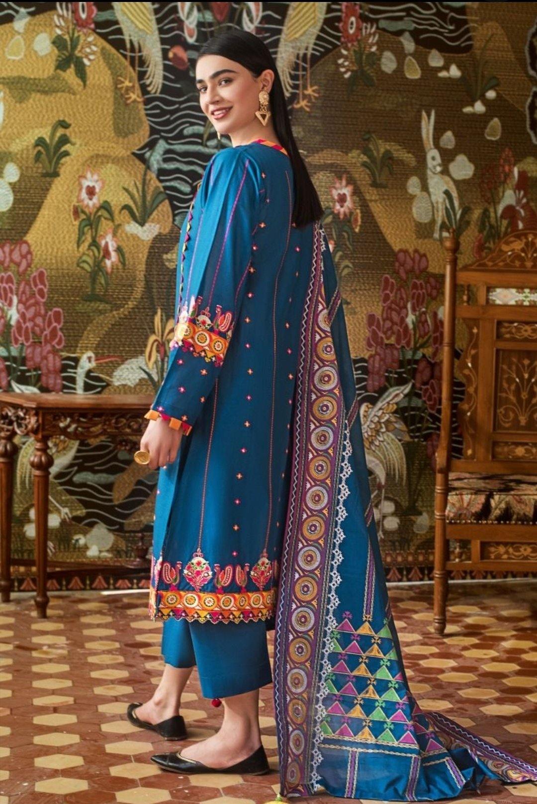 img_gul_ahmed_punjdariya_lawn_collection_awwal_boutique