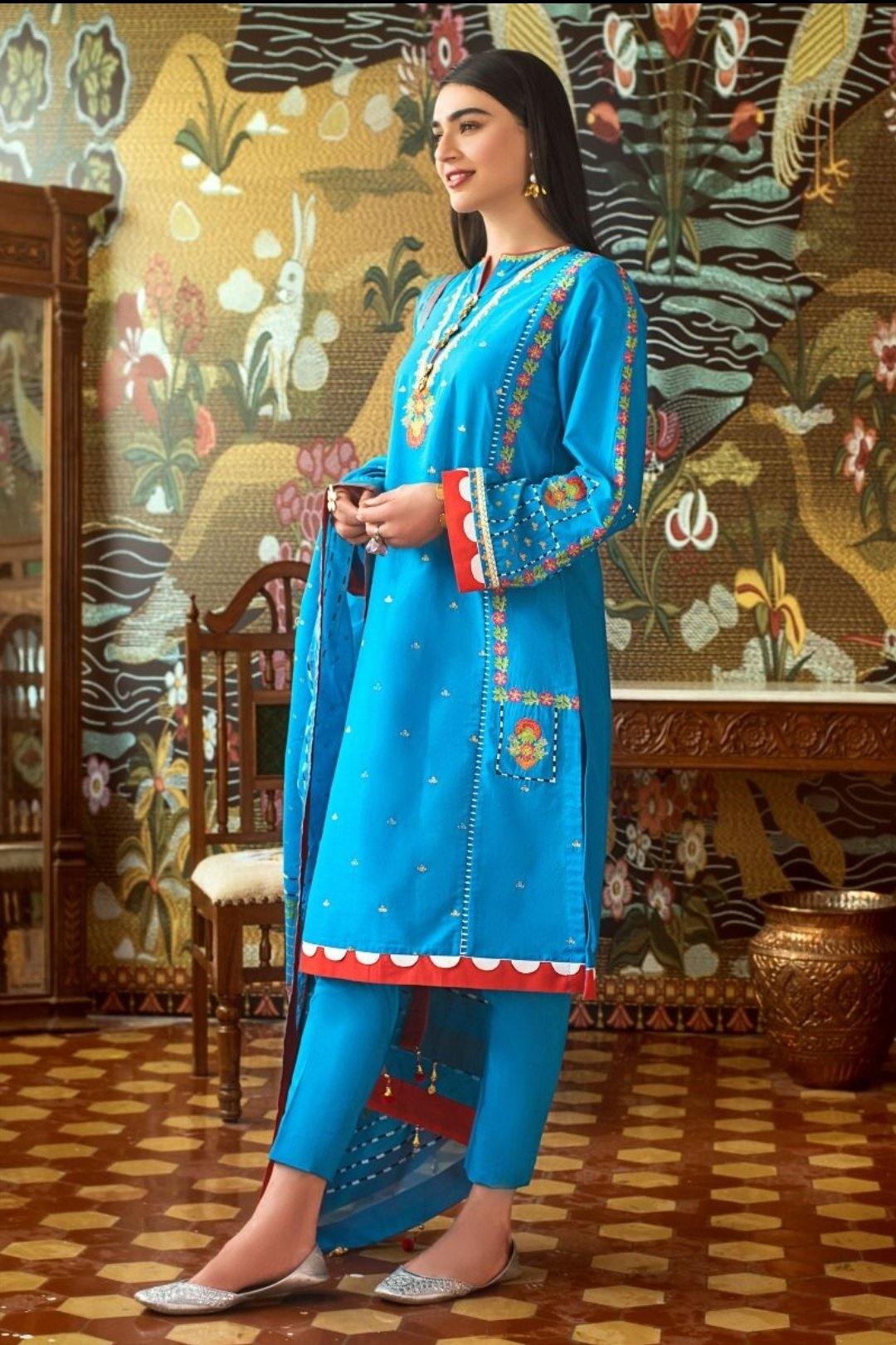 img_gul_ahmed_punjdariya_lawn_collection_awwal_boutique