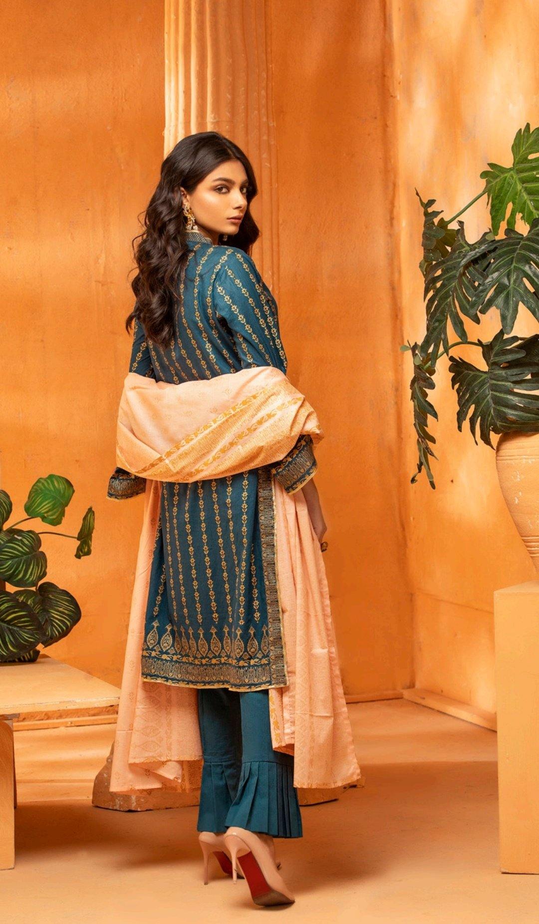 img_rangreza_banarsi_prints_on_lawn_awwal_boutique