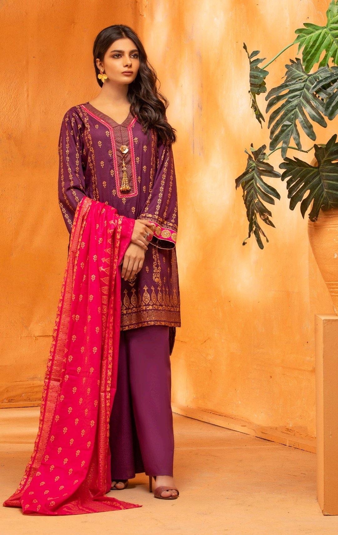 img_rangreza_banarsi_prints_on_lawn_awwal_boutique
