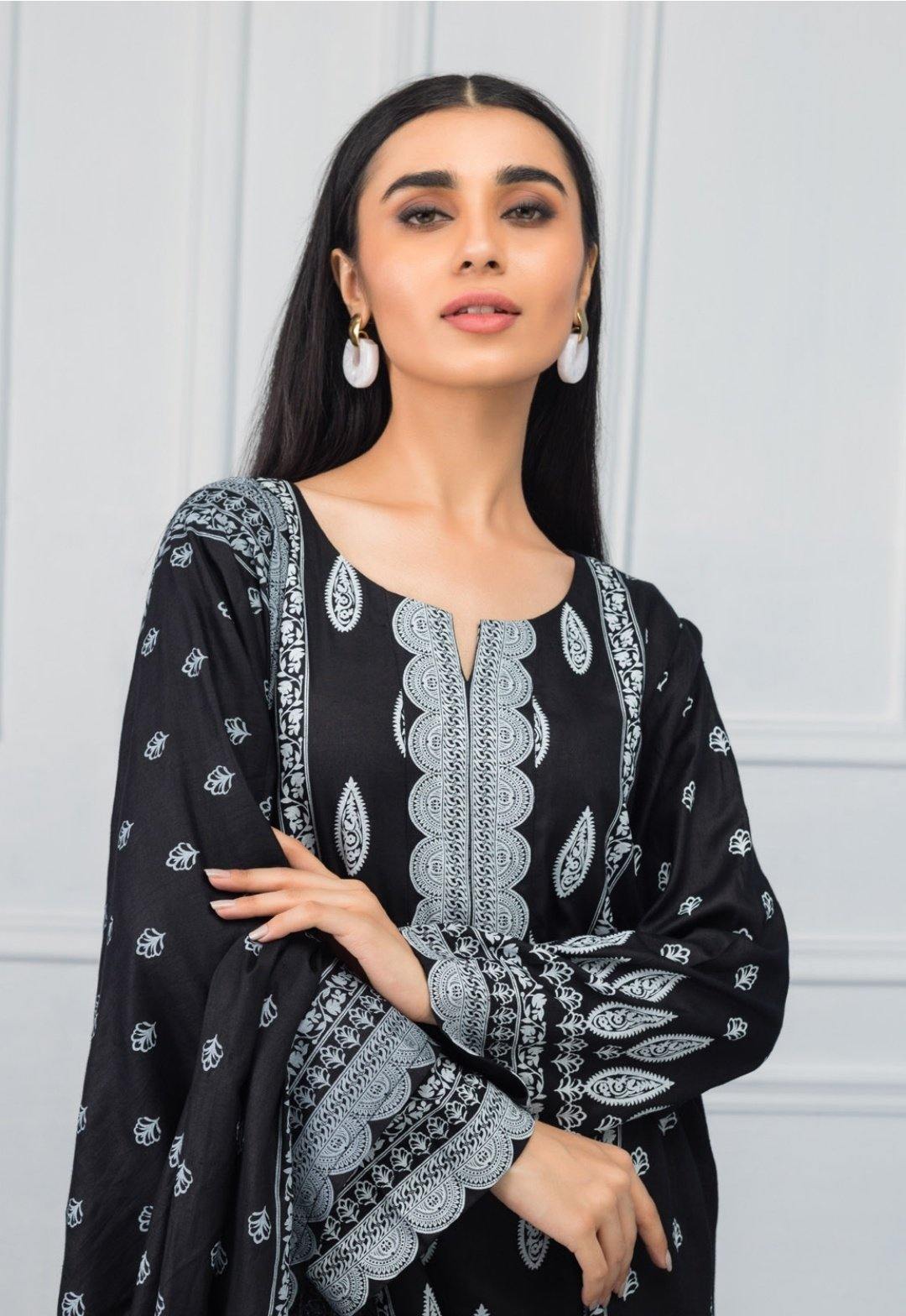 img_sahil_lawn_vol_3_awwal_boutique