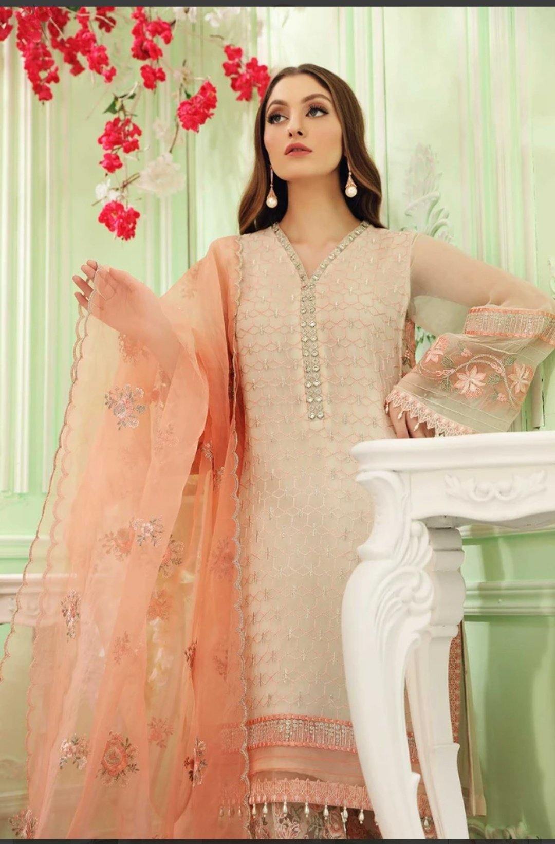 img_charizma_celine_embroidered_chiffon_awwal_boutique