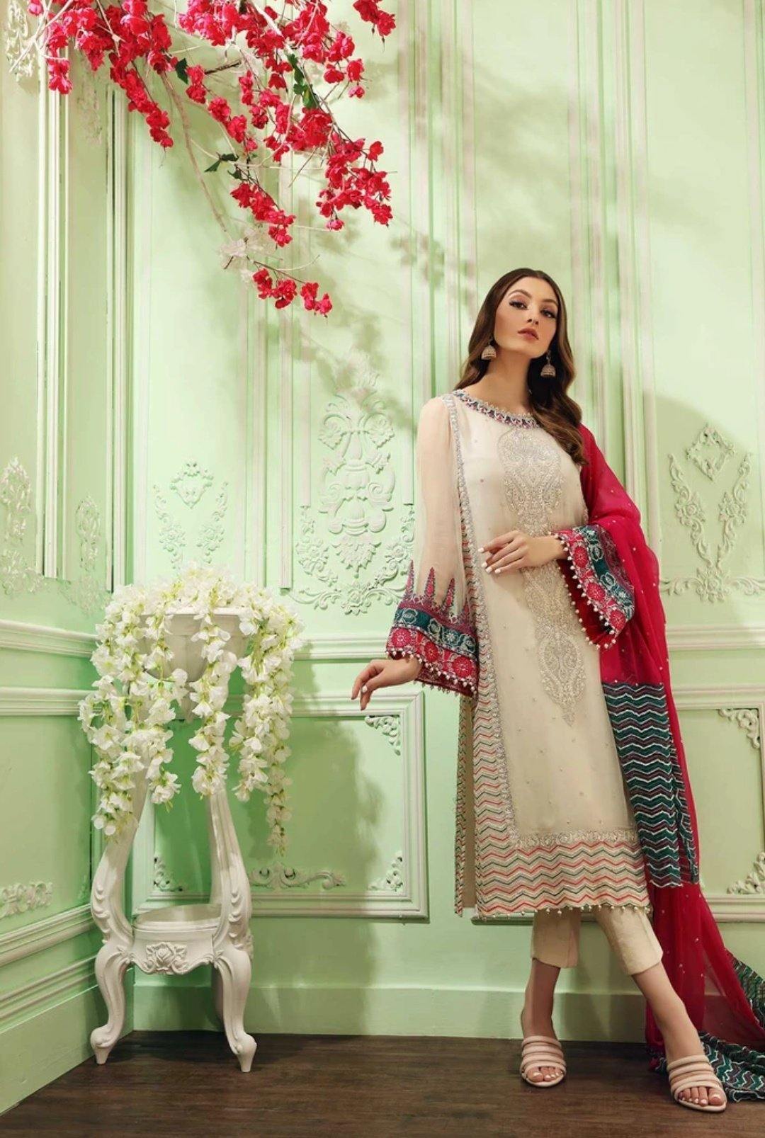 img_charizma_celine_embroidered_chiffon_awwal_boutique