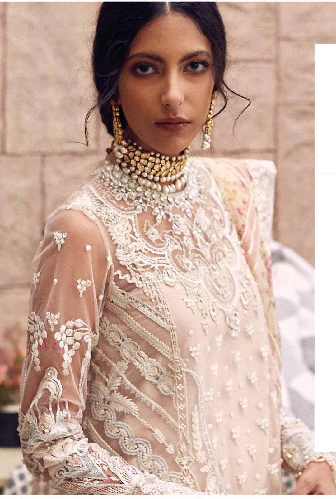 img_suffuse_freesia_luxury_wedding_edition_awwal_boutique