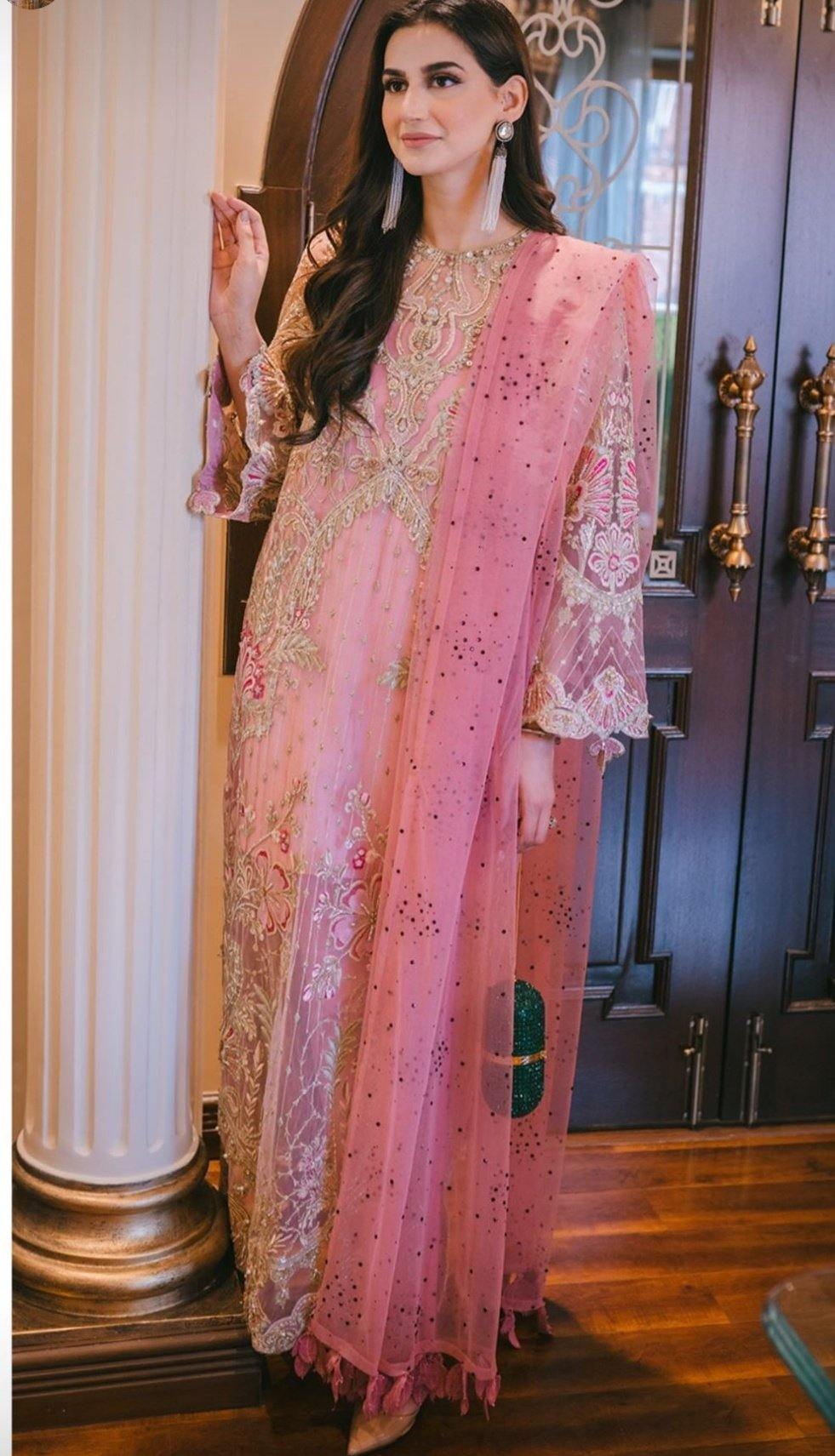 img_suffuse_freesia_luxury_wedding_edition_awwal_boutique