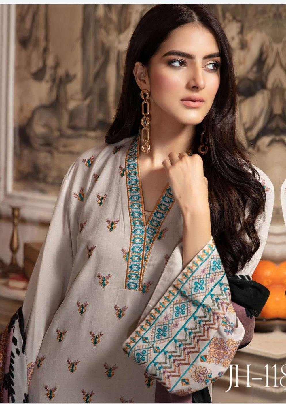 img_johra_badra_woolen_collection_awwal_boutique