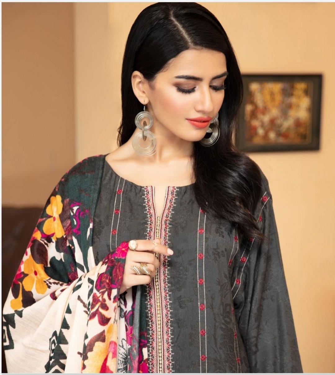 img_johra_haiza_woolen_collection_awwal_boutique