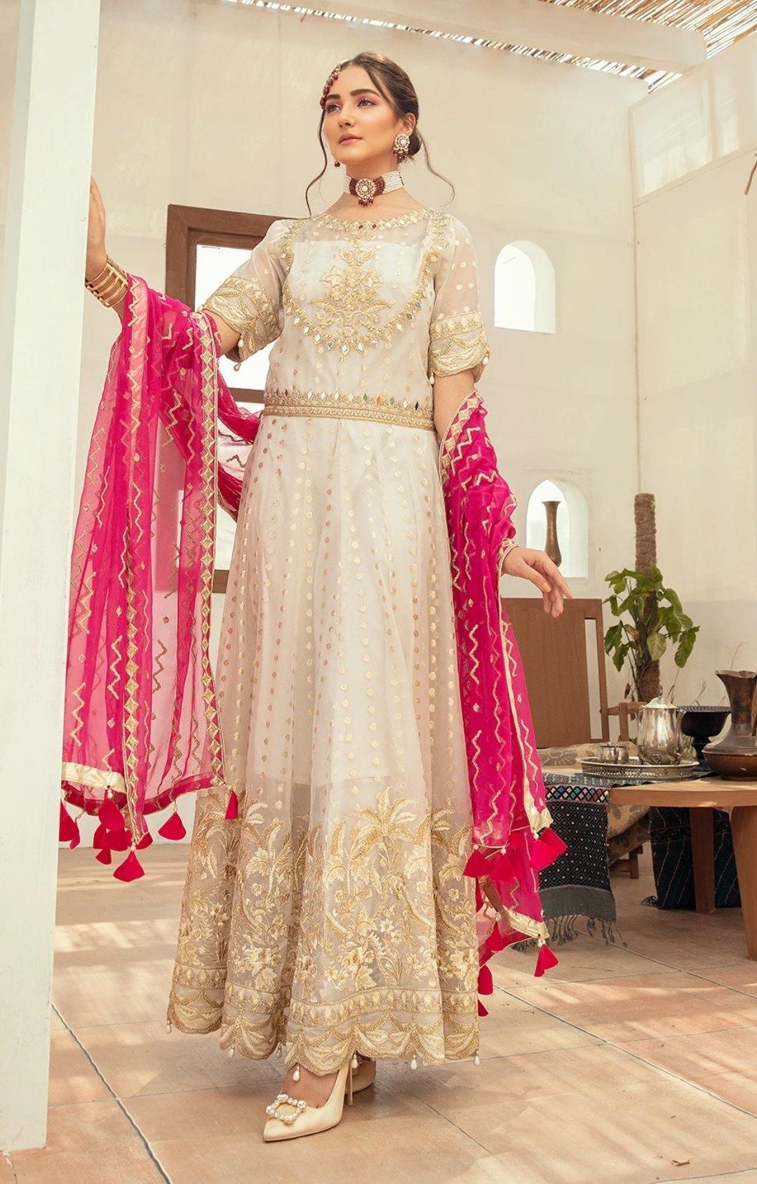 img_emaan_adeel_chiffon_wedding_bridal_awwal_boutique