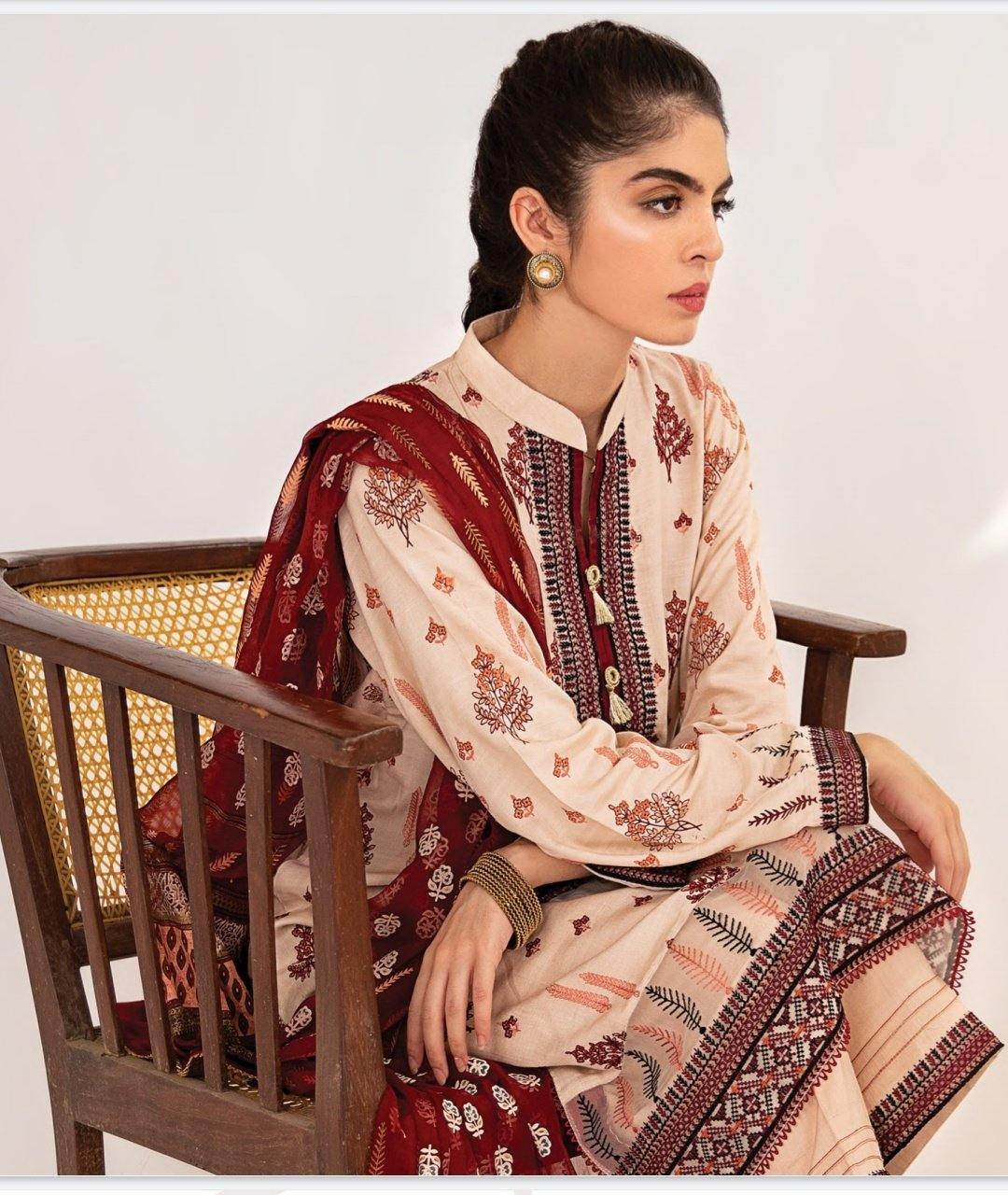 img_qalamkar_q_line_linen_awwal_boutique