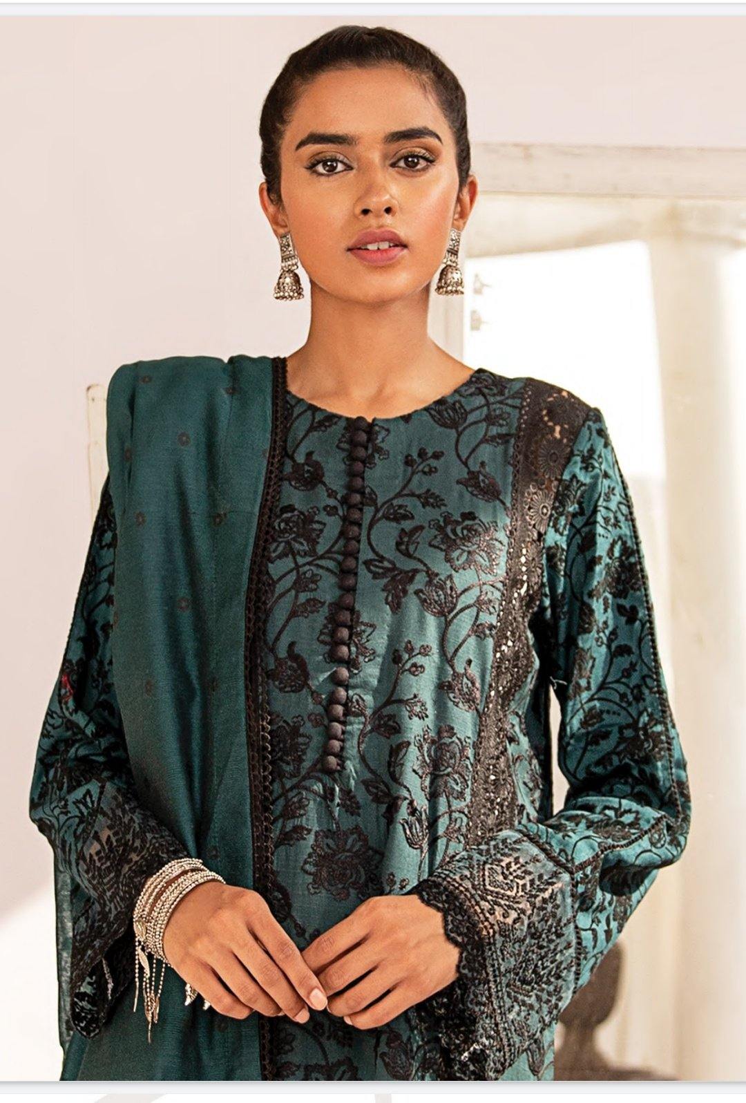 img_qalamkar_q_line_linen_awwal_boutique