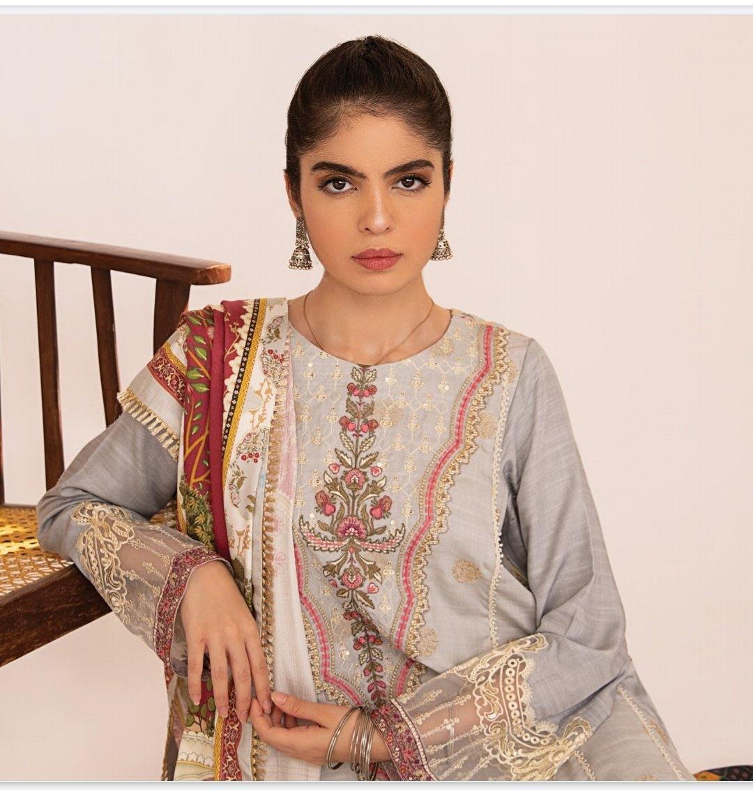 img_qalamkar_q_line_linen_awwal_boutique