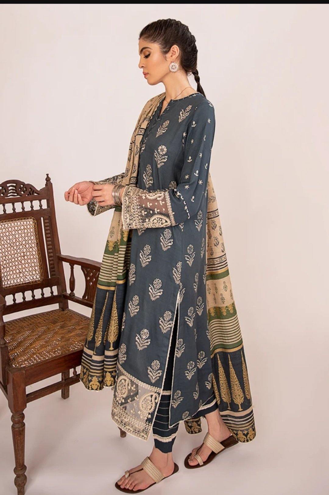 img_qalamkar_q_line_linen_awwal_boutique