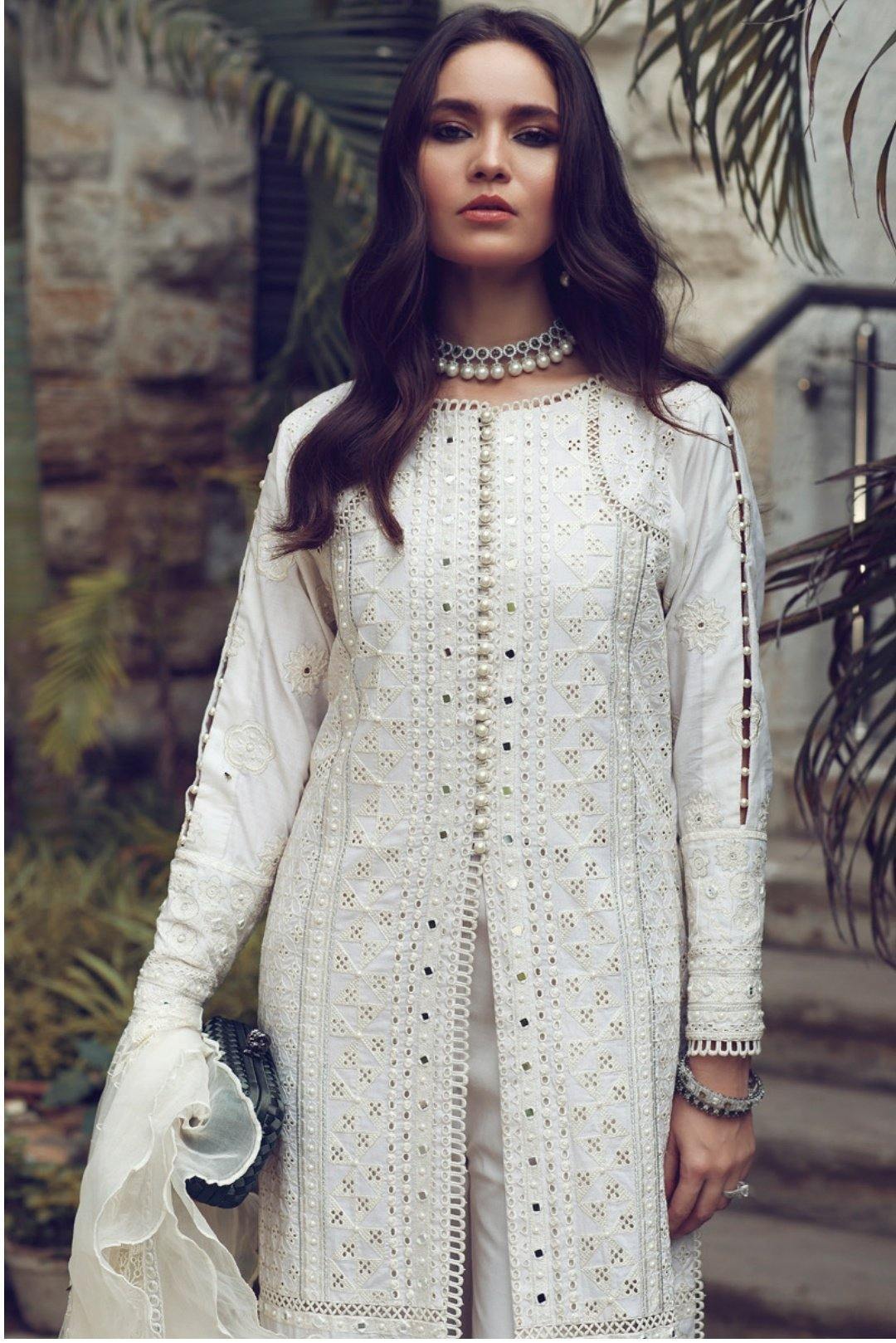 img_rouche_chikankari_lawn_2020_awwal_boutique