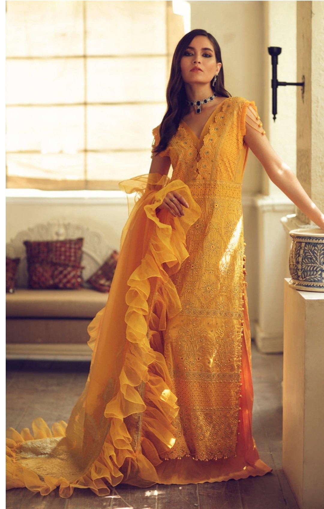 img_rouche_chikankari_lawn_2020_awwal_boutique