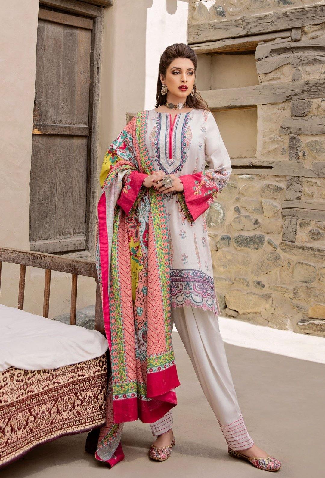 img_saira_rizwan_ittehad_winter_collection_awwal_boutique