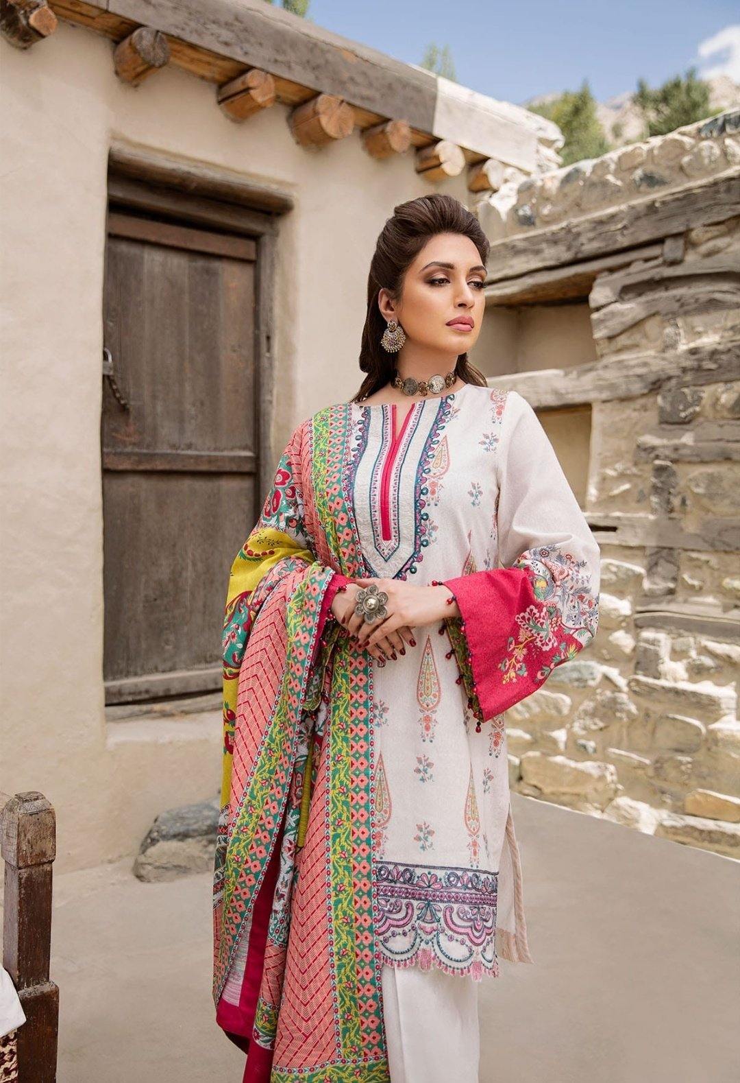 img_saira_rizwan_ittehad_winter_collection_awwal_boutique