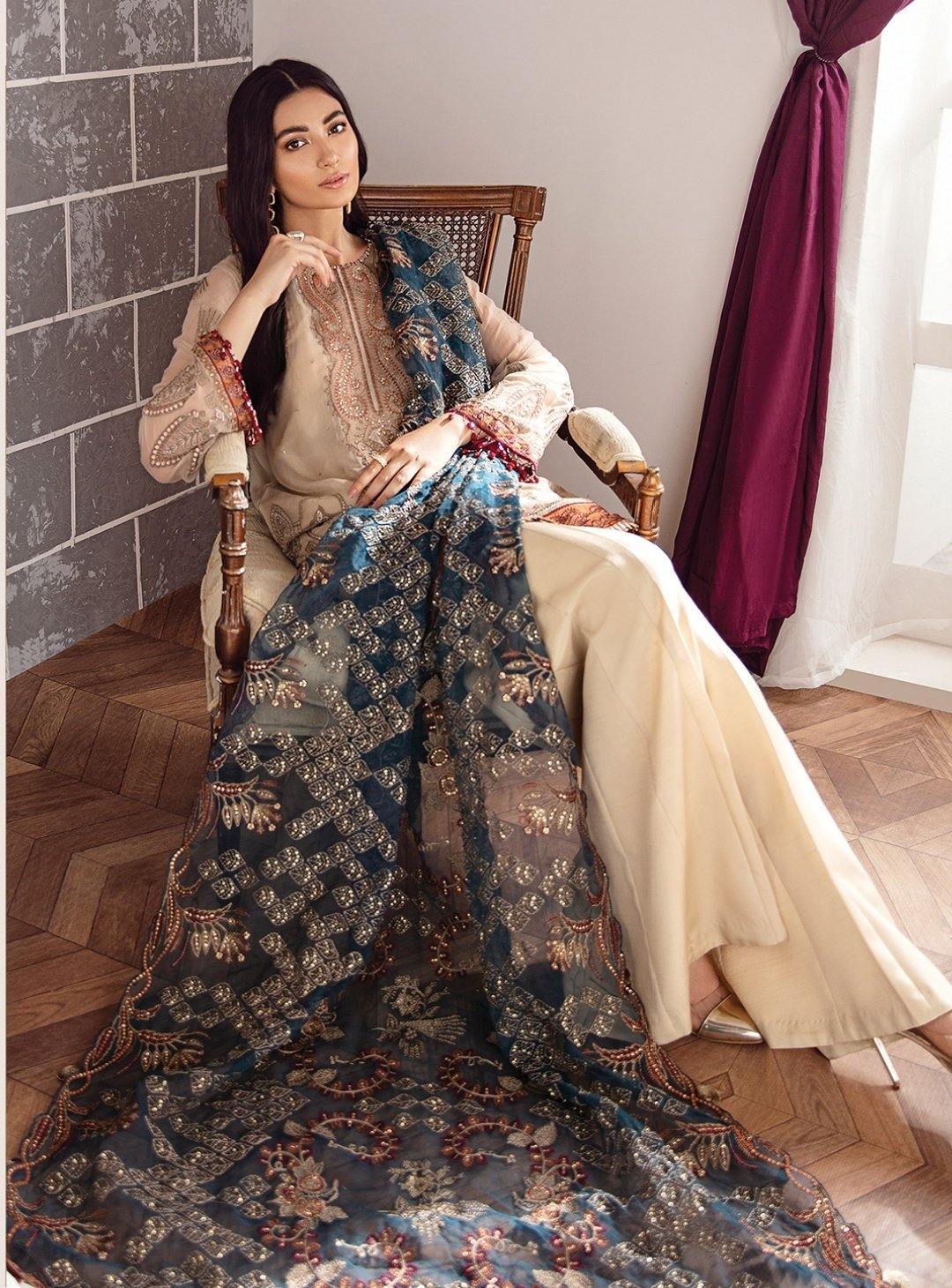 img_xenia_formals_rohtas_wedding_edition_awwal_boutique