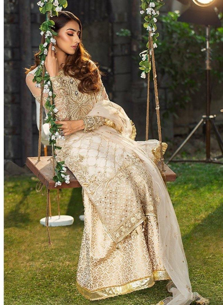 img_anaya_spotted_kamiar_rokni_fashionista_awwal_boutique