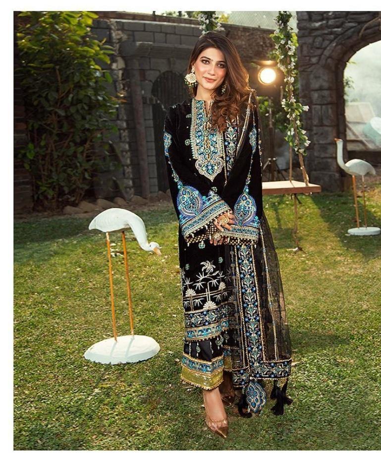 img_anaya_spotted_kamiar_rokni_fashionista_awwal_boutique