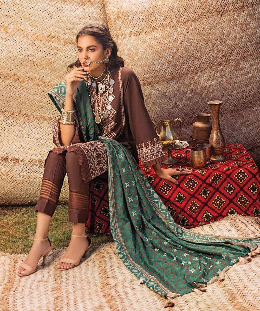 img_nureh_khaddar_winter_collection_awwal_boutique