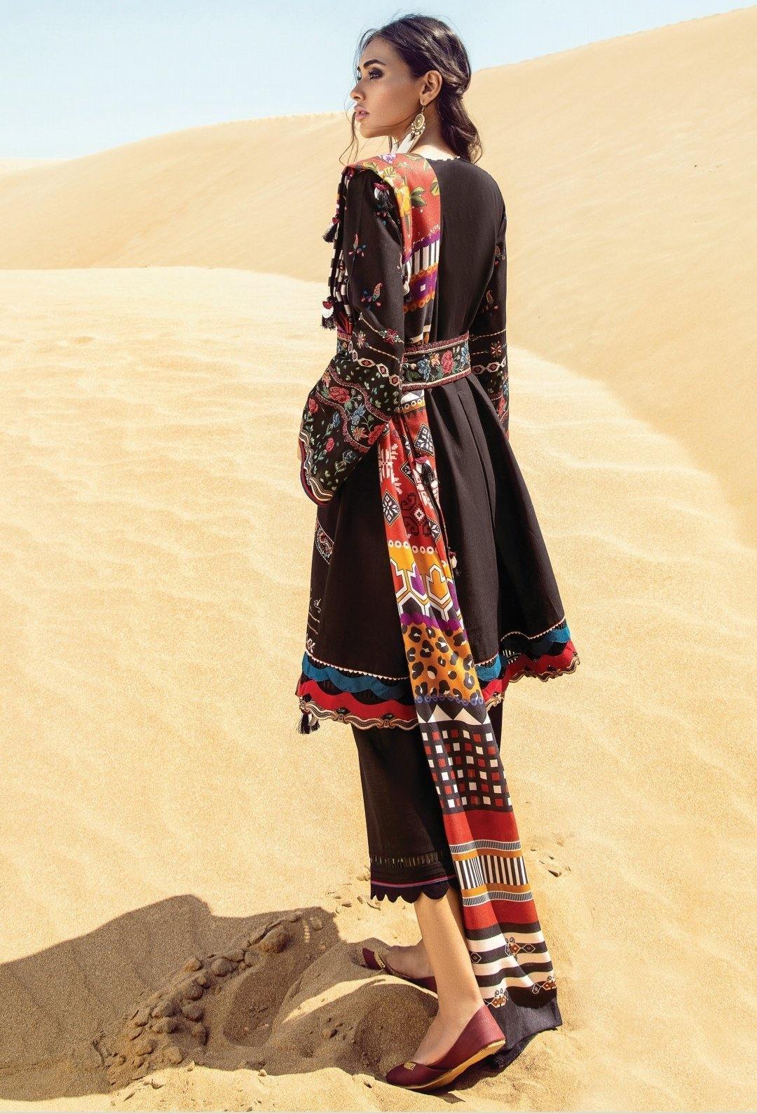 img_baroque_khaddar_winter_collection_2020_awwal_boutique