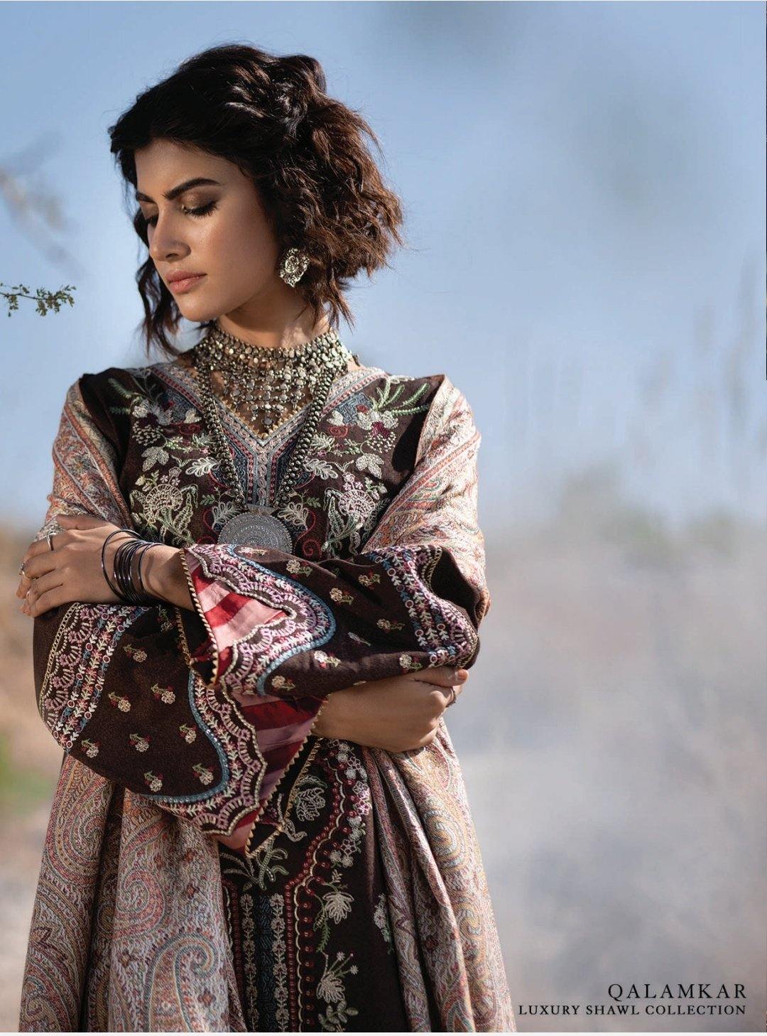 img_qalamkar_luxury_shawl_collection_awwal_boutique