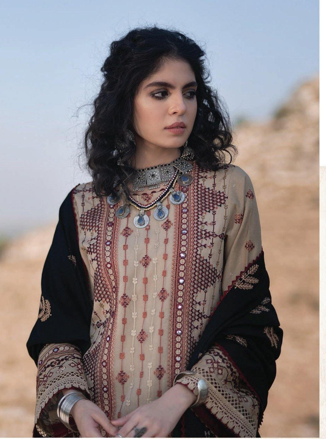 img_qalamkar_luxury_shawl_collection_awwal_boutique