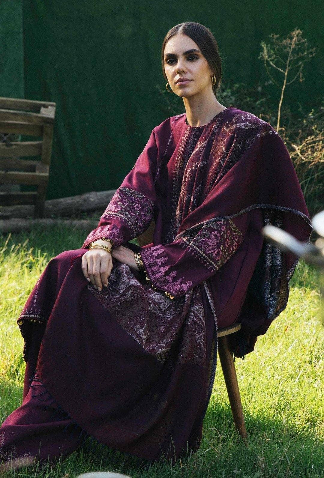 img_zara_shahjahan_winter_shawl_collection_awwal_boutique