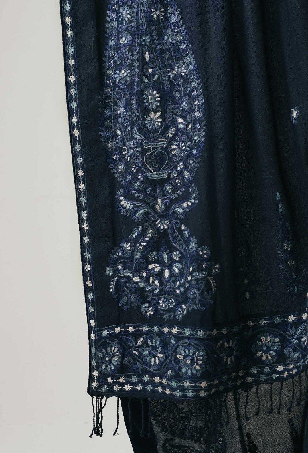 img_zara_shahjahan_winter_shawl_collection_awwal_boutique