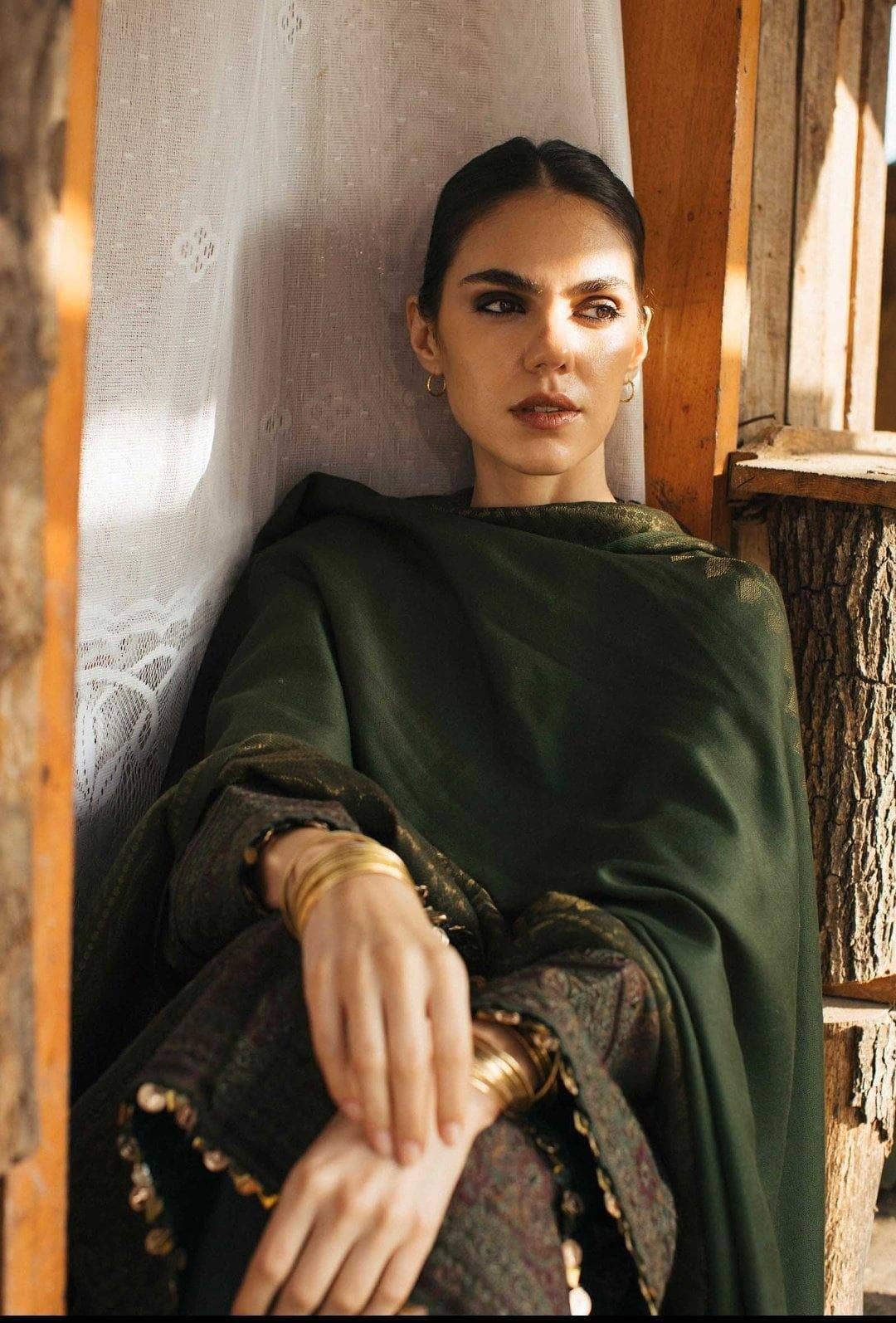 img_zara_shahjahan_winter_shawl_collection_awwal_boutique