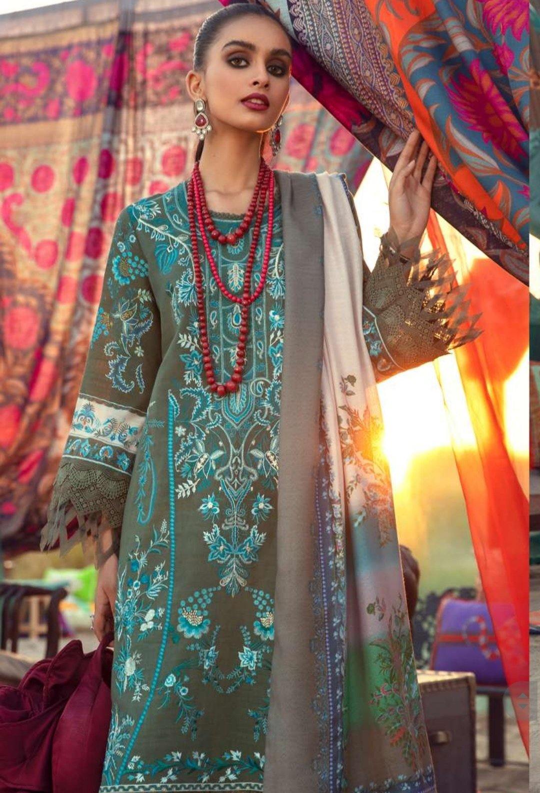 img_sana_safinaz_winter_shawl_2020_awwal_boutique