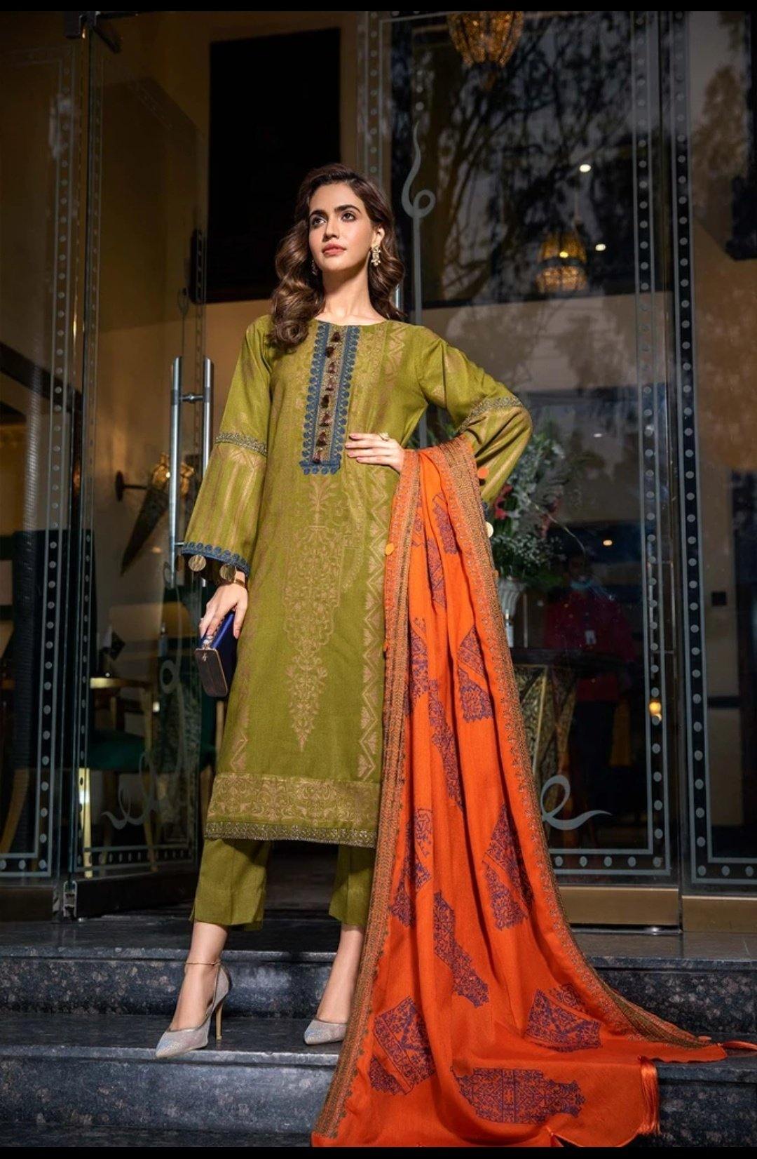 Charizma Signature - An Evening Affair/Leather Jacquard/Warm Cocoon CLJW 10 - AWWALBOUTIQUE