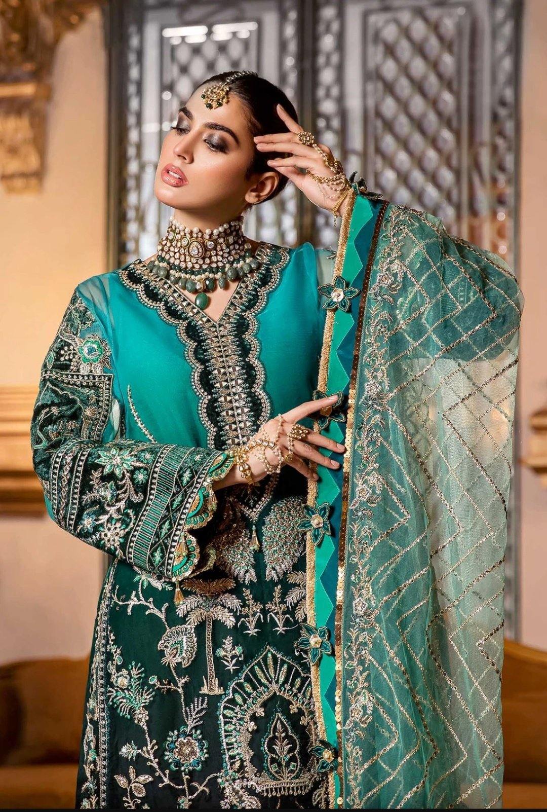 Saadia Asad Noor Wedding Festive Embroidered Collection/D6-Viviana - AWWALBOUTIQUE