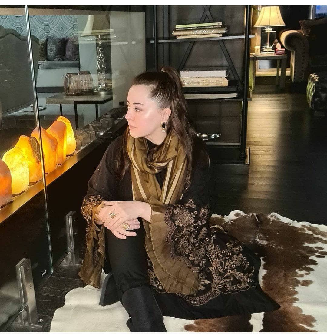 Spotted in Maria B Linen/ D 9