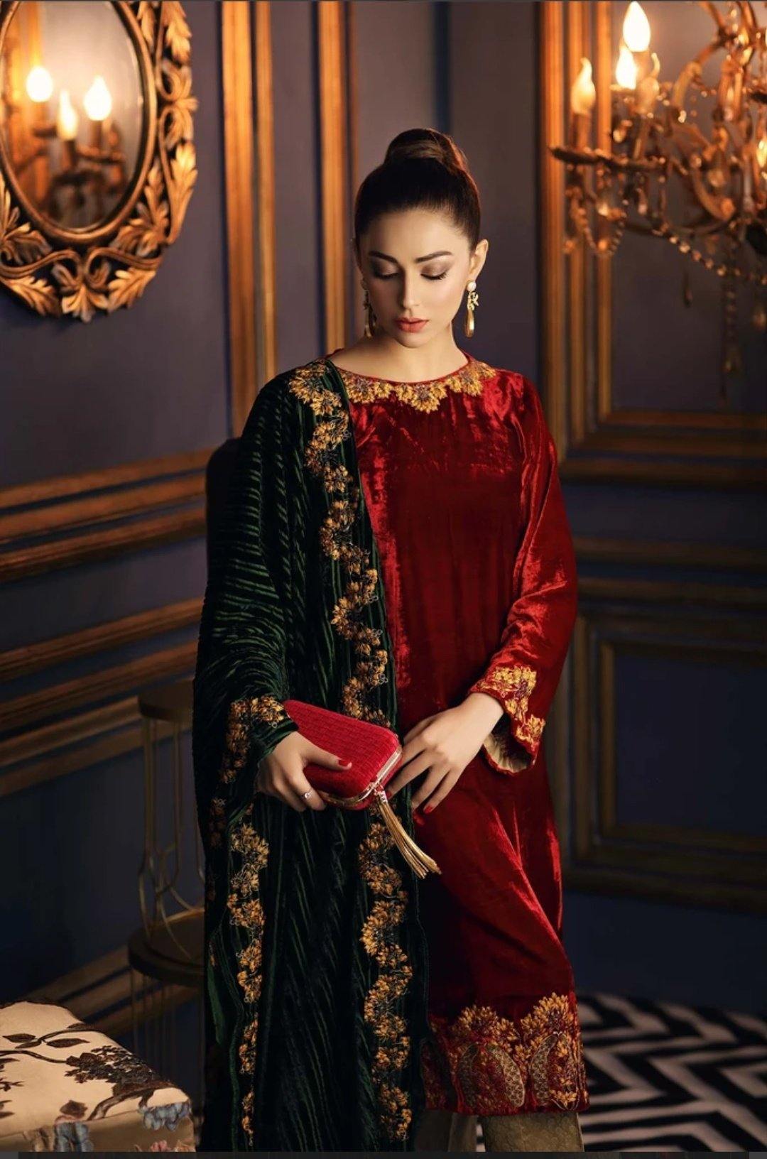 Charizma Signora Velvet Collection/Pioneer Red VVT-02 - AWWALBOUTIQUE