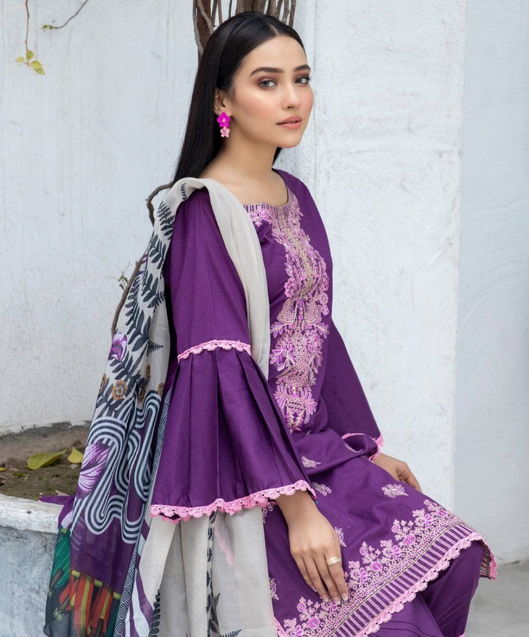 img_kalyan_chikankari_lawn_2021_awwal_boutique