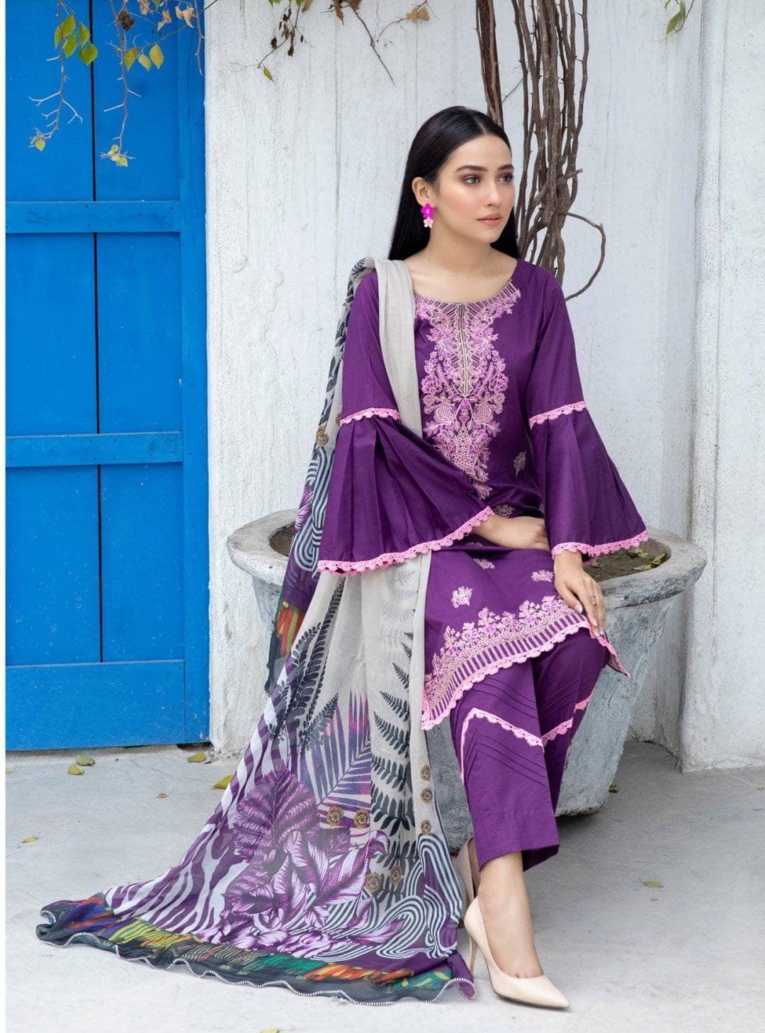 img_kalyan_chikankari_lawn_2021_awwal_boutique