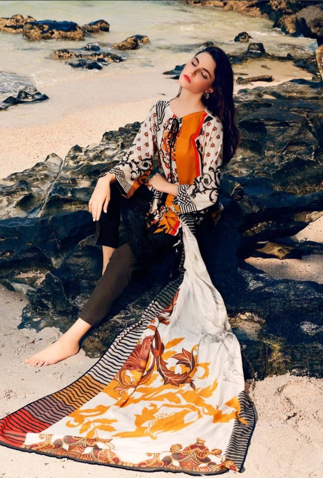 img_charizma_combination_lawn_2021_awwal_boutique