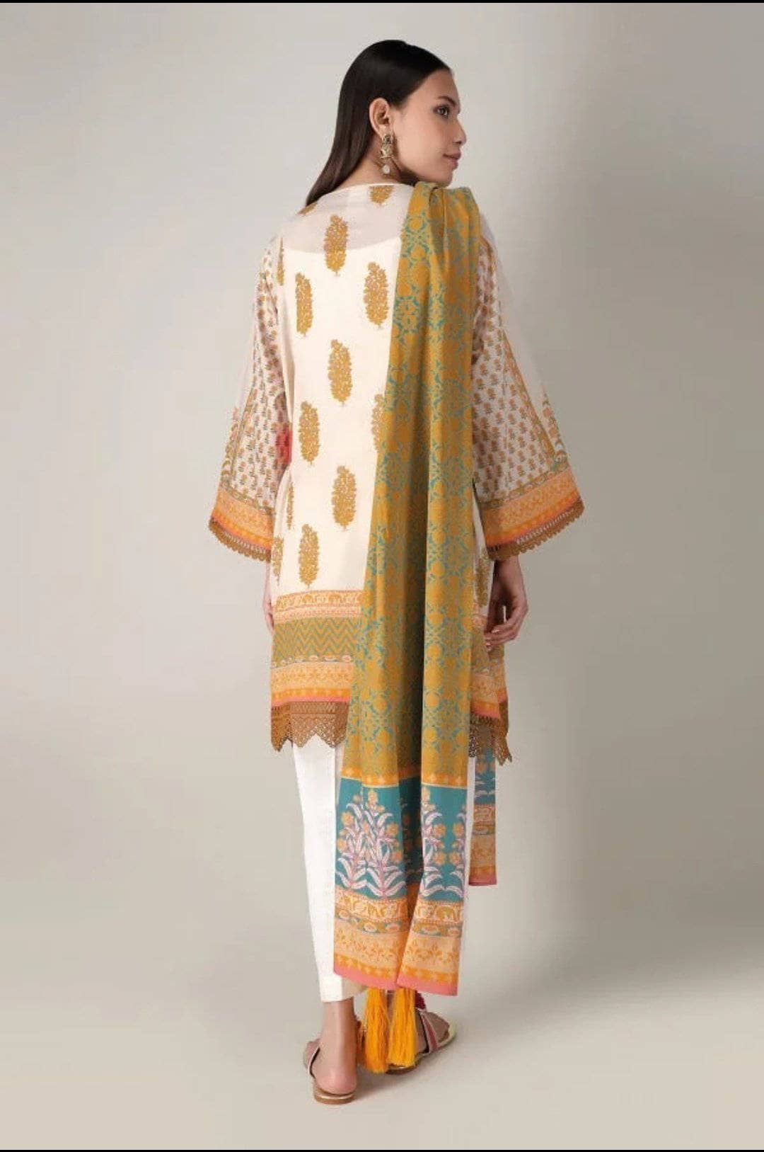 img_khaadi_lawn_2021_awwal_boutique